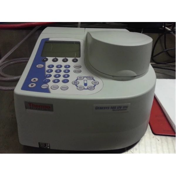 Spektrofotometer UV Vis Thermo